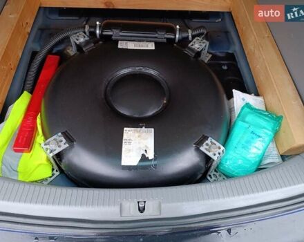 Синий Фольксваген Туран, объемом двигателя 1.6 л и пробегом 227 тыс. км за 5999 $, фото 10 на Automoto.ua