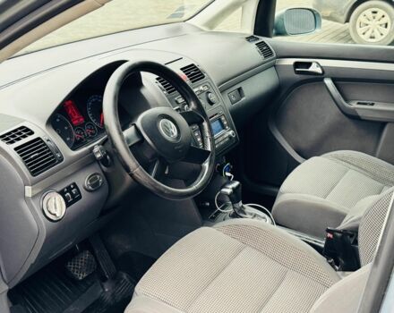 Синий Фольксваген Туран, объемом двигателя 2 л и пробегом 257 тыс. км за 3450 $, фото 12 на Automoto.ua