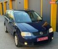 Синій Фольксваген Туран, об'ємом двигуна 1.6 л та пробігом 200 тис. км за 5500 $, фото 11 на Automoto.ua