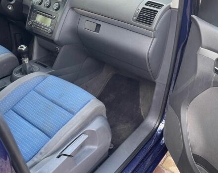 Синий Фольксваген Туран, объемом двигателя 1.9 л и пробегом 322 тыс. км за 3900 $, фото 7 на Automoto.ua