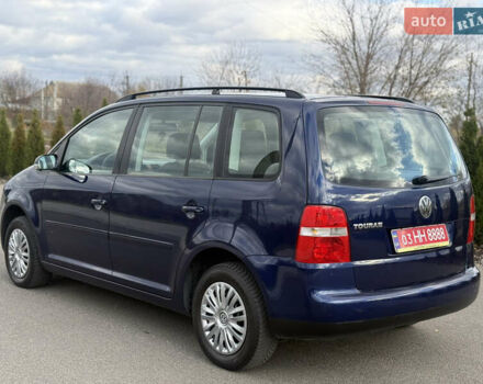 Синій Фольксваген Туран, об'ємом двигуна 1.6 л та пробігом 221 тис. км за 6200 $, фото 15 на Automoto.ua