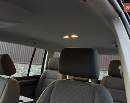 Синій Фольксваген Туран, об'ємом двигуна 1.6 л та пробігом 282 тис. км за 6500 $, фото 24 на Automoto.ua