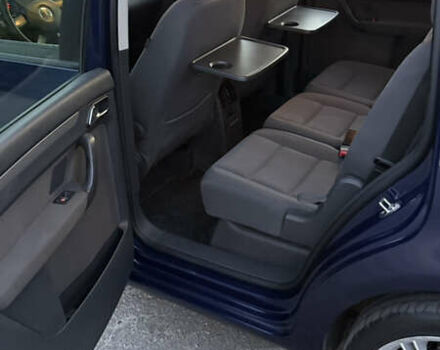 Синій Фольксваген Туран, об'ємом двигуна 1.6 л та пробігом 282 тис. км за 6500 $, фото 28 на Automoto.ua