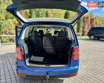 Синий Фольксваген Туран, объемом двигателя 1.4 л и пробегом 260 тыс. км за 6750 $, фото 60 на Automoto.ua