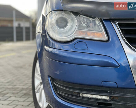 Синий Фольксваген Туран, объемом двигателя 1.6 л и пробегом 268 тыс. км за 6399 $, фото 13 на Automoto.ua