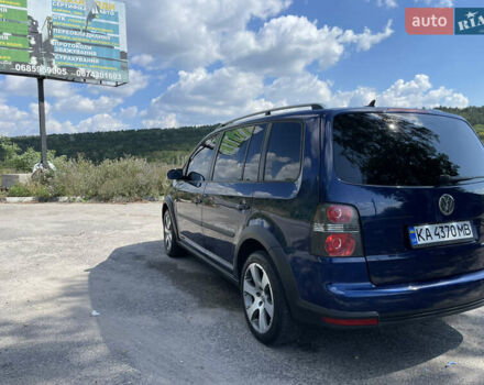 Синий Фольксваген Туран, объемом двигателя 1.97 л и пробегом 320 тыс. км за 8800 $, фото 7 на Automoto.ua