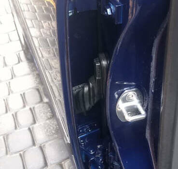 Синий Фольксваген Туран, объемом двигателя 1.4 л и пробегом 237 тыс. км за 6000 $, фото 57 на Automoto.ua