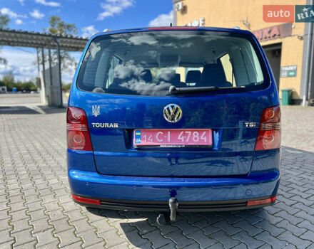 Синий Фольксваген Туран, объемом двигателя 1.4 л и пробегом 260 тыс. км за 6750 $, фото 19 на Automoto.ua