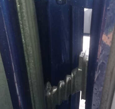 Синий Фольксваген Туран, объемом двигателя 1.4 л и пробегом 237 тыс. км за 6000 $, фото 56 на Automoto.ua