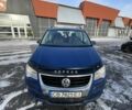 Синий Фольксваген Туран, объемом двигателя 1.6 л и пробегом 252 тыс. км за 5500 $, фото 1 на Automoto.ua