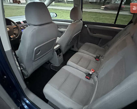 Синій Фольксваген Туран, об'ємом двигуна 1.4 л та пробігом 223 тис. км за 6999 $, фото 11 на Automoto.ua