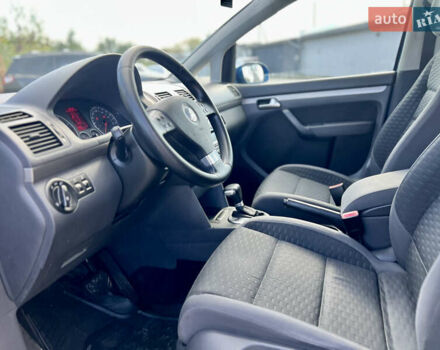 Синий Фольксваген Туран, объемом двигателя 1.4 л и пробегом 260 тыс. км за 6750 $, фото 47 на Automoto.ua