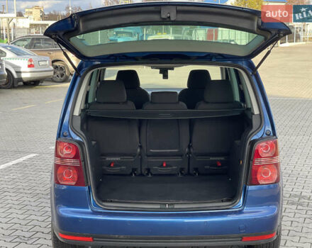 Синий Фольксваген Туран, объемом двигателя 1.6 л и пробегом 268 тыс. км за 6399 $, фото 34 на Automoto.ua