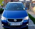 Синий Фольксваген Туран, объемом двигателя 1.9 л и пробегом 250 тыс. км за 7500 $, фото 7 на Automoto.ua