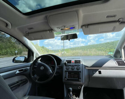 Синий Фольксваген Туран, объемом двигателя 1.97 л и пробегом 320 тыс. км за 8800 $, фото 18 на Automoto.ua