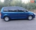 Синій Фольксваген Туран, об'ємом двигуна 1.6 л та пробігом 280 тис. км за 6700 $, фото 2 на Automoto.ua