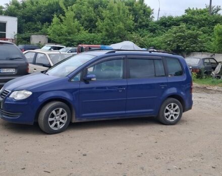 Синий Фольксваген Туран, объемом двигателя 1.6 л и пробегом 219 тыс. км за 6999 $, фото 3 на Automoto.ua