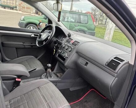 Синій Фольксваген Туран, об'ємом двигуна 1.9 л та пробігом 320 тис. км за 2800 $, фото 8 на Automoto.ua