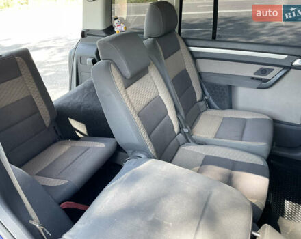 Синий Фольксваген Туран, объемом двигателя 1.97 л и пробегом 320 тыс. км за 8800 $, фото 15 на Automoto.ua