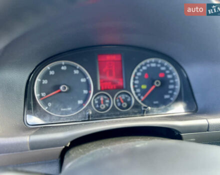 Синий Фольксваген Туран, объемом двигателя 1.4 л и пробегом 260 тыс. км за 6750 $, фото 43 на Automoto.ua