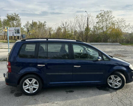 Синий Фольксваген Туран, объемом двигателя 1.4 л и пробегом 237 тыс. км за 6000 $, фото 13 на Automoto.ua