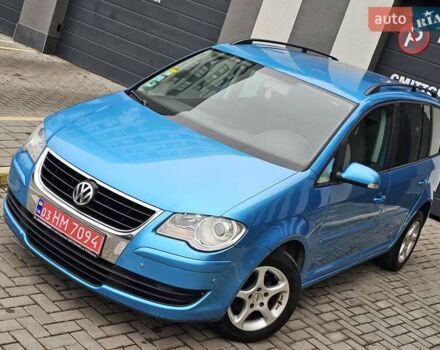Синий Фольксваген Туран, объемом двигателя 1.6 л и пробегом 237 тыс. км за 6500 $, фото 3 на Automoto.ua