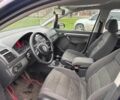 Синій Фольксваген Туран, об'ємом двигуна 1.9 л та пробігом 320 тис. км за 2800 $, фото 9 на Automoto.ua