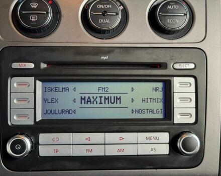 Синий Фольксваген Туран, объемом двигателя 1.4 л и пробегом 241 тыс. км за 6399 $, фото 13 на Automoto.ua