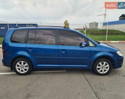 Синий Фольксваген Туран, объемом двигателя 1.6 л и пробегом 270 тыс. км за 6900 $, фото 6 на Automoto.ua