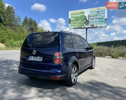 Синий Фольксваген Туран, объемом двигателя 1.97 л и пробегом 320 тыс. км за 8800 $, фото 5 на Automoto.ua