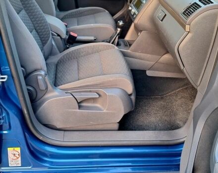 Синий Фольксваген Туран, объемом двигателя 1.9 л и пробегом 250 тыс. км за 7500 $, фото 15 на Automoto.ua