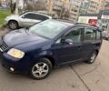 Синій Фольксваген Туран, об'ємом двигуна 1.9 л та пробігом 320 тис. км за 2800 $, фото 2 на Automoto.ua