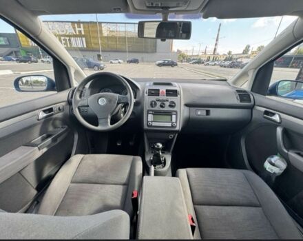 Синий Фольксваген Туран, объемом двигателя 1.9 л и пробегом 230 тыс. км за 4500 $, фото 7 на Automoto.ua