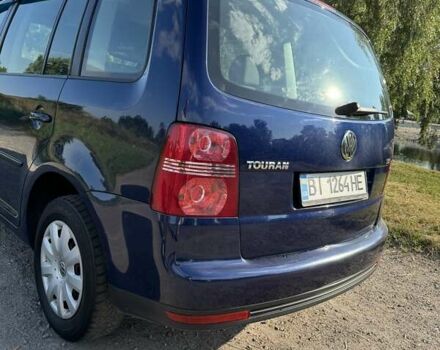 Синий Фольксваген Туран, объемом двигателя 1.39 л и пробегом 220 тыс. км за 5900 $, фото 2 на Automoto.ua