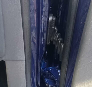 Синий Фольксваген Туран, объемом двигателя 1.4 л и пробегом 237 тыс. км за 6000 $, фото 38 на Automoto.ua