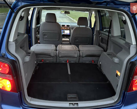 Синій Фольксваген Туран, об'ємом двигуна 1.4 л та пробігом 223 тис. км за 6999 $, фото 15 на Automoto.ua