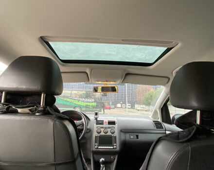 Синий Фольксваген Туран, объемом двигателя 1.97 л и пробегом 283 тыс. км за 7400 $, фото 9 на Automoto.ua