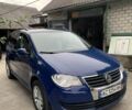 Синій Фольксваген Туран, об'ємом двигуна 1.6 л та пробігом 225 тис. км за 6300 $, фото 1 на Automoto.ua