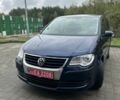 Синій Фольксваген Туран, об'ємом двигуна 1.6 л та пробігом 217 тис. км за 6550 $, фото 1 на Automoto.ua