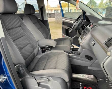 Синий Фольксваген Туран, объемом двигателя 1.4 л и пробегом 241 тыс. км за 6399 $, фото 22 на Automoto.ua