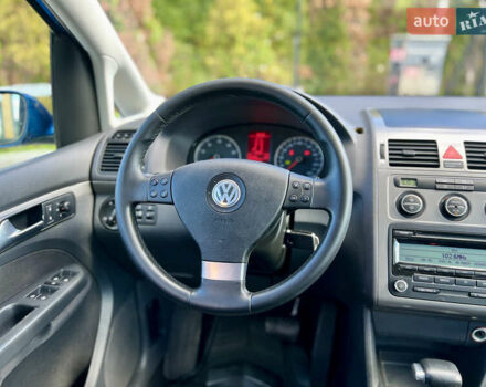 Синий Фольксваген Туран, объемом двигателя 1.4 л и пробегом 260 тыс. км за 6750 $, фото 55 на Automoto.ua