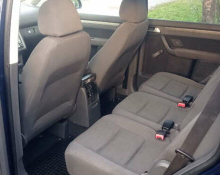 Синий Фольксваген Туран, объемом двигателя 1.4 л и пробегом 237 тыс. км за 6000 $, фото 53 на Automoto.ua