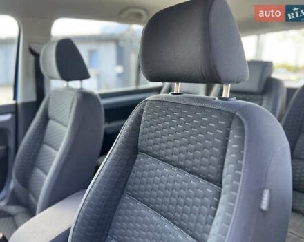 Синий Фольксваген Туран, объемом двигателя 1.4 л и пробегом 260 тыс. км за 6750 $, фото 41 на Automoto.ua