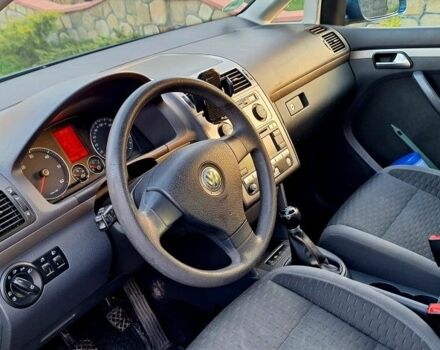 Синий Фольксваген Туран, объемом двигателя 1.9 л и пробегом 250 тыс. км за 7500 $, фото 12 на Automoto.ua