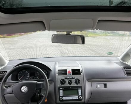 Синій Фольксваген Туран, об'ємом двигуна 1.4 л та пробігом 208 тис. км за 6899 $, фото 6 на Automoto.ua