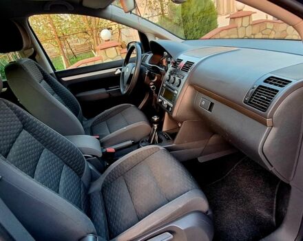 Синий Фольксваген Туран, объемом двигателя 1.9 л и пробегом 250 тыс. км за 7500 $, фото 16 на Automoto.ua