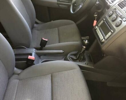 Синий Фольксваген Туран, объемом двигателя 1.6 л и пробегом 186 тыс. км за 8300 $, фото 8 на Automoto.ua