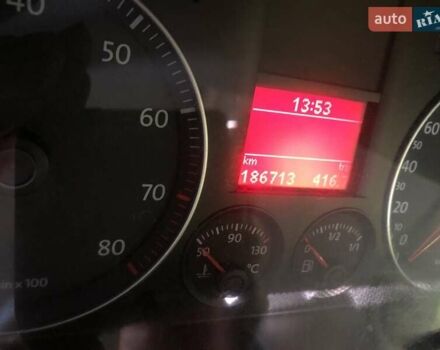 Синий Фольксваген Туран, объемом двигателя 1.6 л и пробегом 186 тыс. км за 8300 $, фото 9 на Automoto.ua