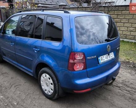 Синій Фольксваген Туран, об'ємом двигуна 2 л та пробігом 358 тис. км за 7500 $, фото 5 на Automoto.ua