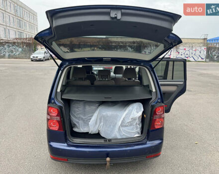 Синій Фольксваген Туран, об'ємом двигуна 1.4 л та пробігом 290 тис. км за 7500 $, фото 25 на Automoto.ua